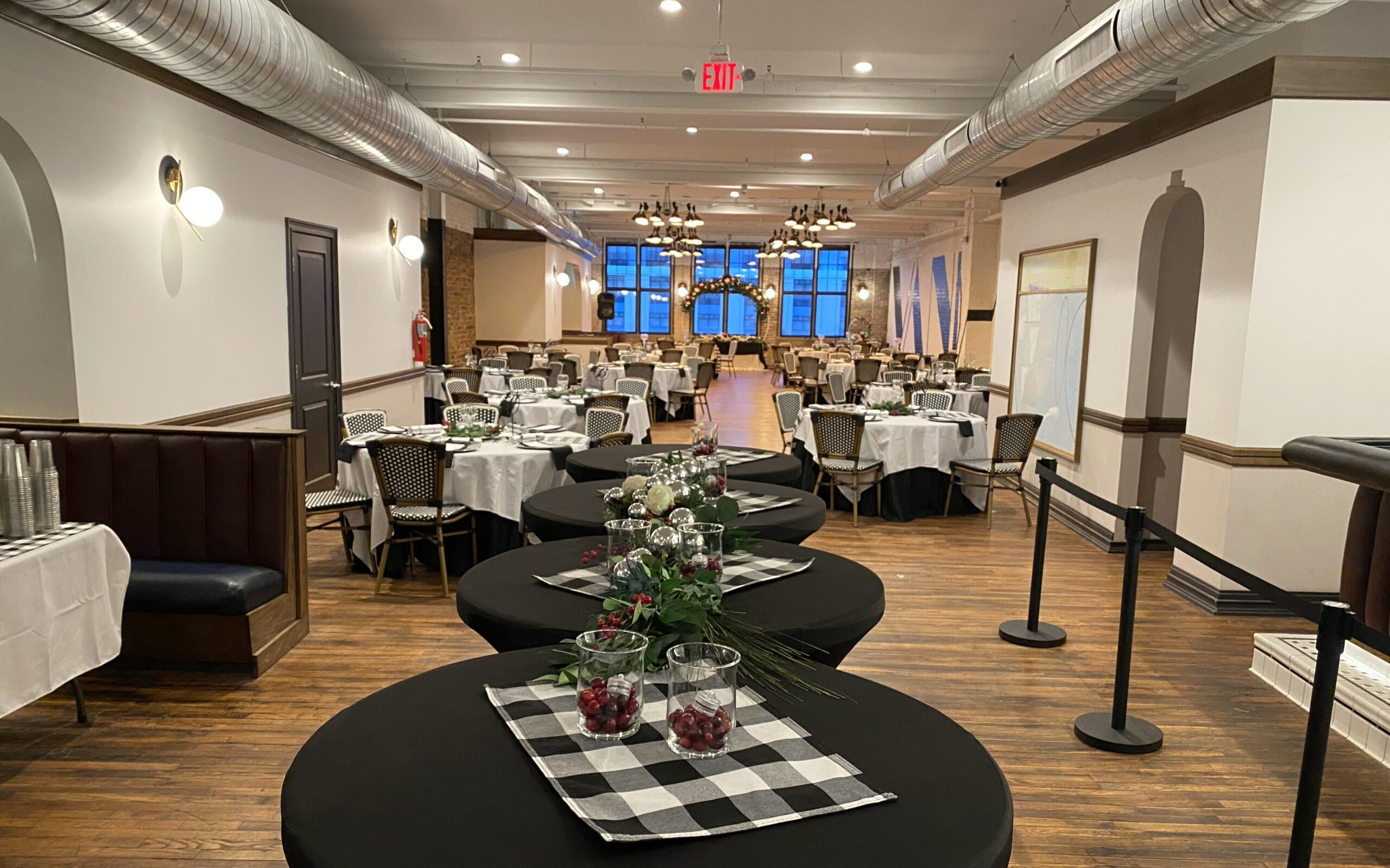 Jovirelith -tyylikkään fine dining -ravintolan elegantti sisustus